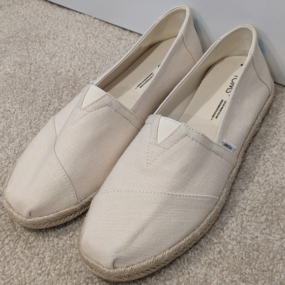 TOMS Espadrille Loafer - Picture 3 of 12